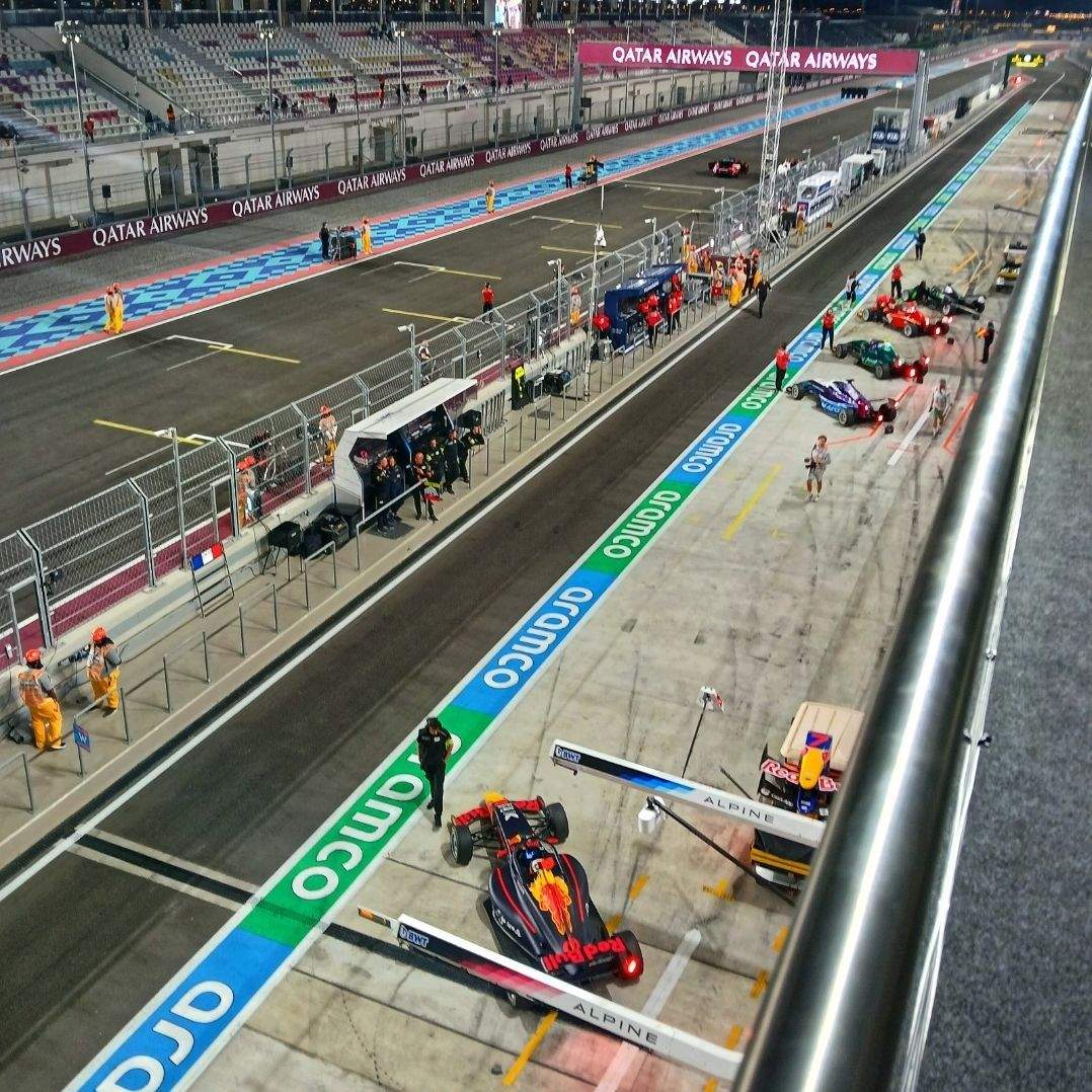 Pit Lane, F1 Qatar Grand Prix by Thabang Manhika 