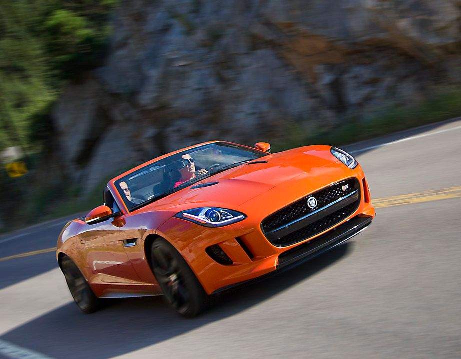 2014 Jaguar F-TYPE V8 S
