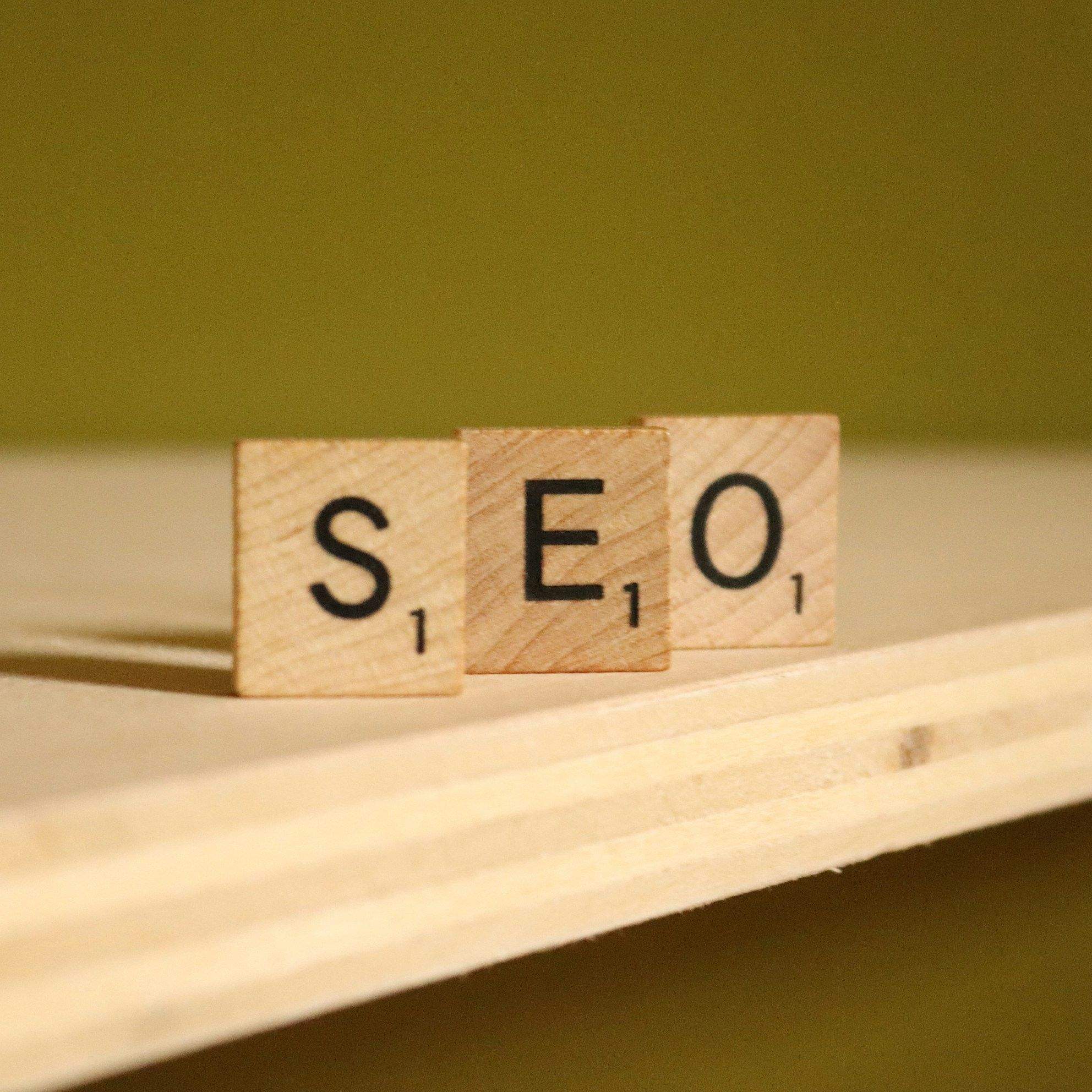 Blocks with letters spelling SEO.