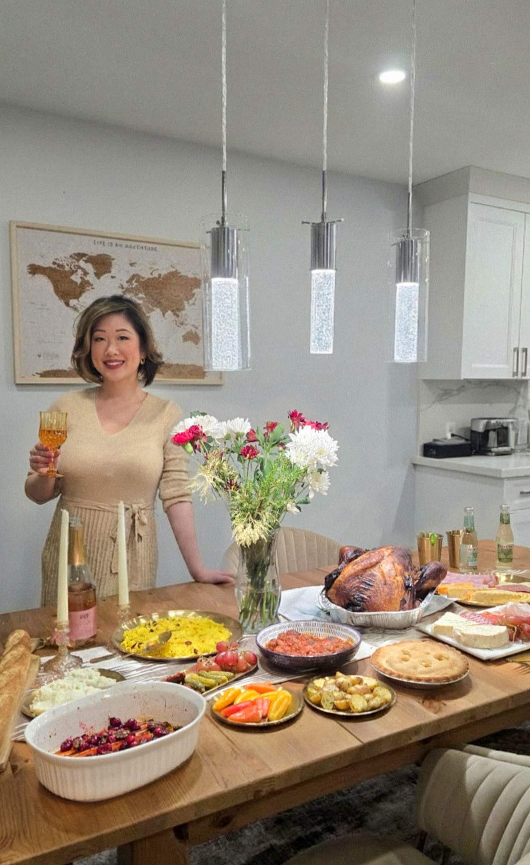 Carl Jung de-alcoholized Rosé wine from Marché Leo's - the perfect choice for inclusive holiday hosting. 🥂